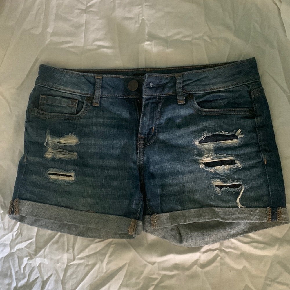 ☀️ Aeropostale Women’s Midi Distressed Shorts
